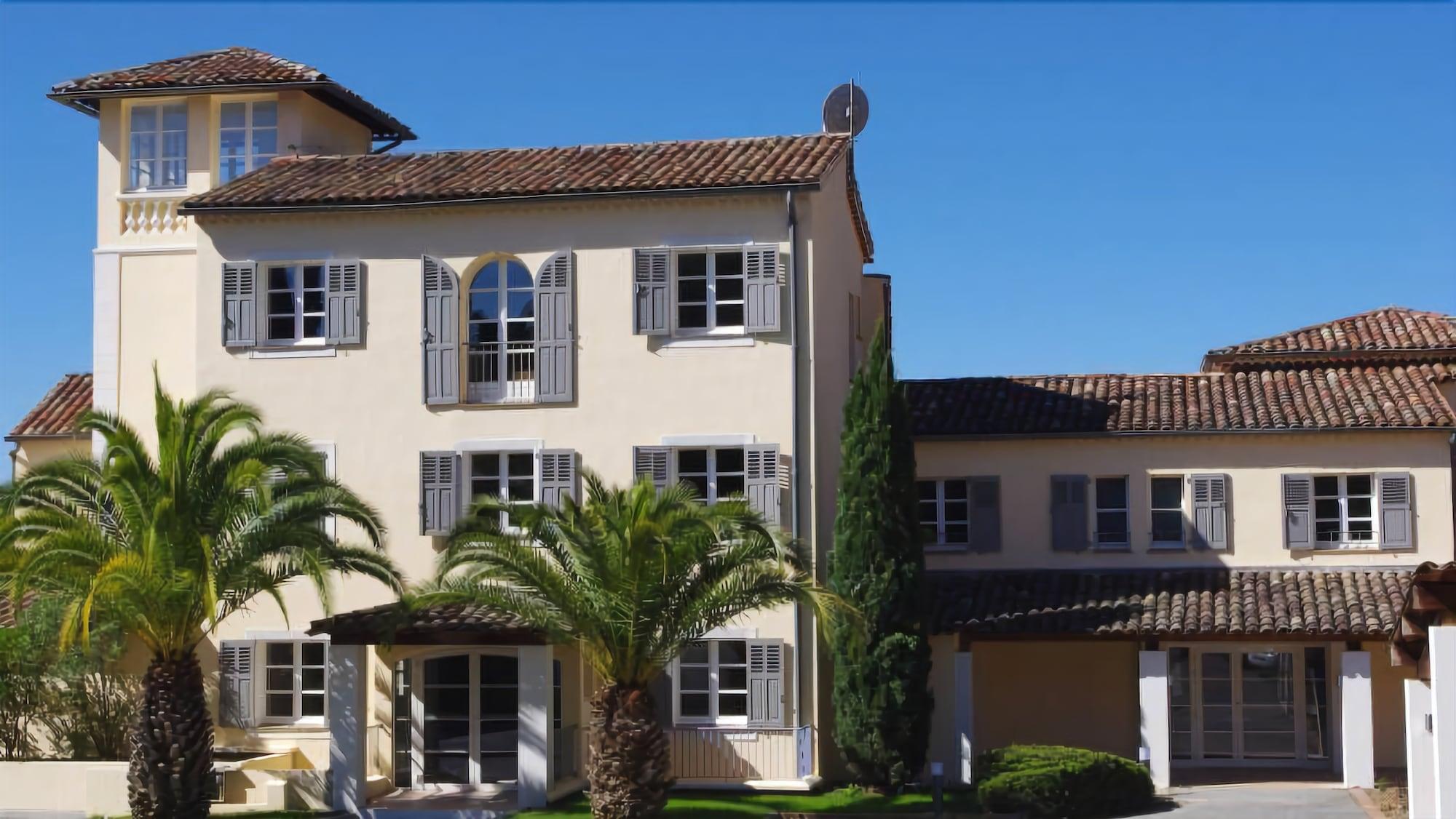 Отель La Tour Carree - Grasse Sud Peymeinade Экстерьер фото