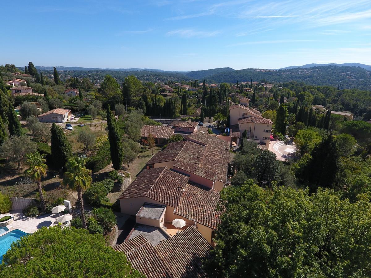 Отель La Tour Carree - Grasse Sud Peymeinade Экстерьер фото
