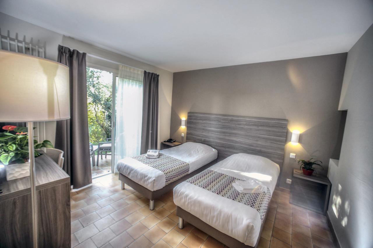 Отель La Tour Carree - Grasse Sud Peymeinade Номер фото